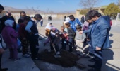 مراسم درختکاری در مدرسه استثنایی بهاران  و شهدای قلعه شهر خنداب