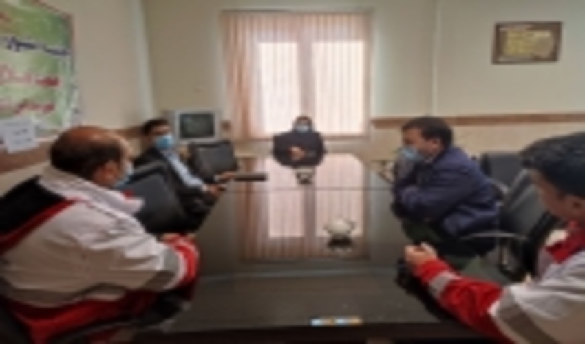 نشست جذب و ساماندهی همیاران طبیعت شهرستان آشتیان برگزار شد