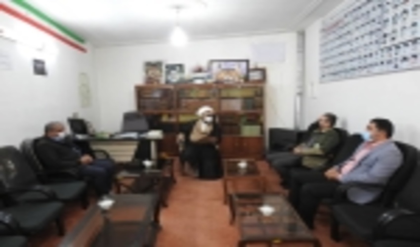 رئیس و کارکنان اداره منابع طبیعی شهرستان تفرش با امام جمعه این شهرستان دیدار کردند. 