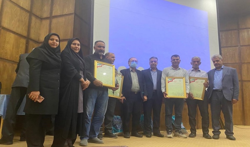 آیین تجلیل از برگزیدگان بخش کشاورزی و منابع طبیعی استان مرکزی برگزار شد.