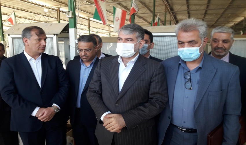 وزیر جهاد کشاورزی با مردم دلیجان و محلات دیدار کرد.