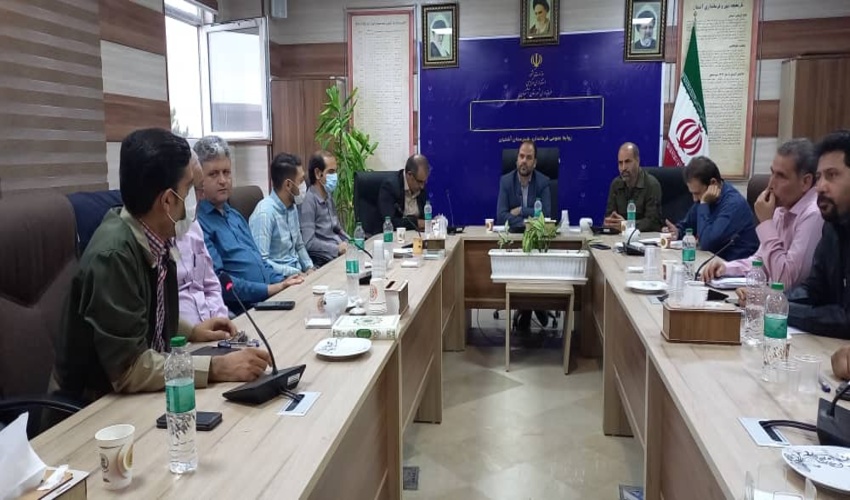 رئیس اداره منابع طبیعی و آبخیزداری شهرستان آشتیان در جلسه فوق العاده ستاد مدیریت بحران شهرستان این شهرستان حضور یافت.