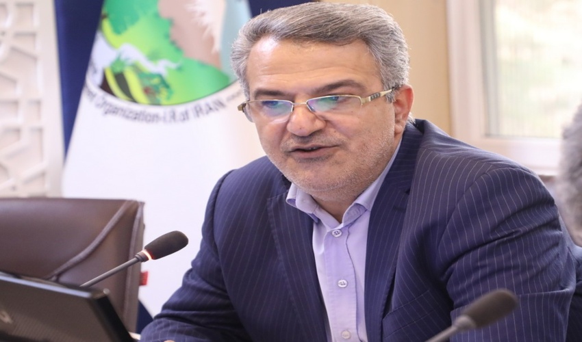 غرس نهال در پارک جنگلی اداره منابع طبیعی و آبخیزداری شهرستان دلیجان با حضور خانواده کارمندان بازنشسته