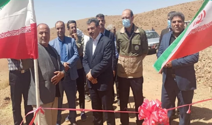 افتتاح و بهره برداری از ۲ بند خاکی در شهرستان شازند روستای چال هما انجام شد.