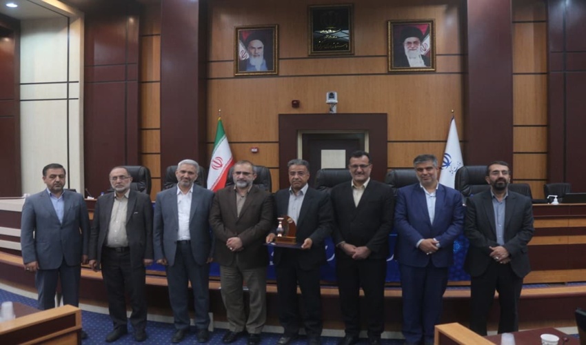 اداره کل منابع طبیعی و آبخیزداری استان مرکزی رتبه برتر جشنواره شهید رجایی را کسب کرد. 