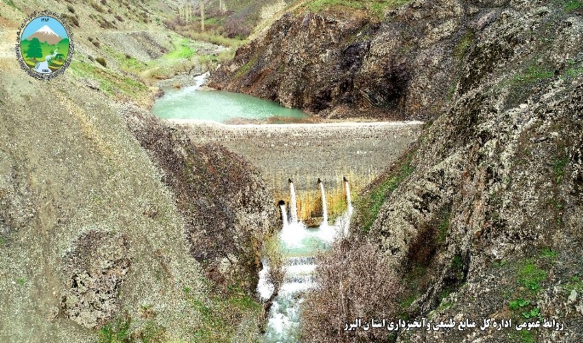 نشست آموزشی همیاران طبیعت دانش آموز در شهرستان آشتیان برگزار شد.