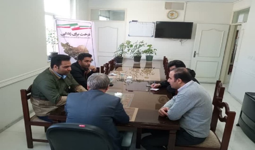 نشست هماهنگی نحوه  اجرای طرح مردمی کاشت یک میلیارد درخت درشهرستان شازند