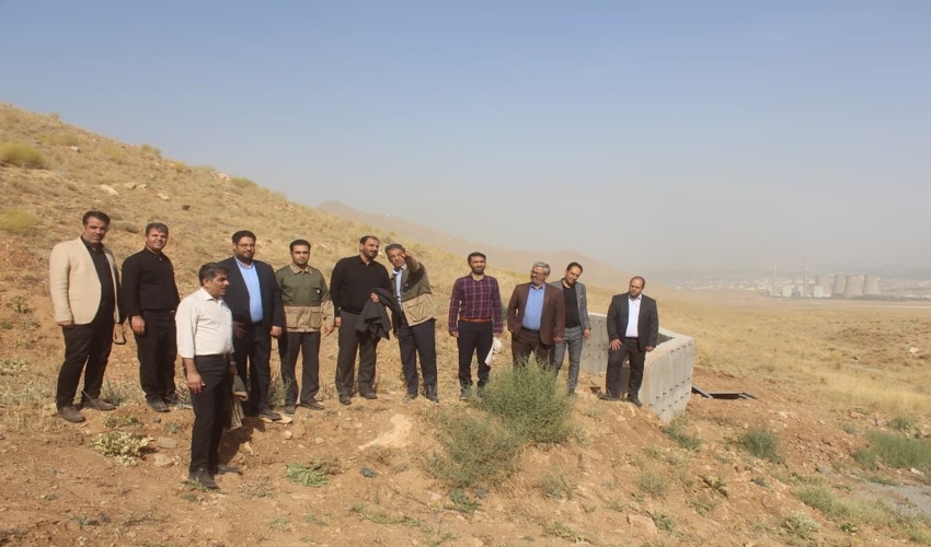 گزارش تصویری / بازدید مدیر کل دیوان محاسبات استان مرکزی از طرح جنگلکاری 2 هزار هکتاری چپقلی 