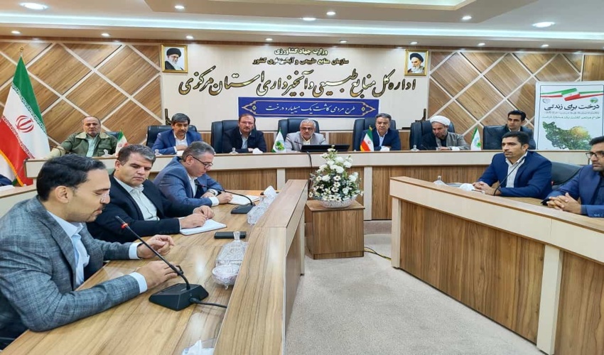 کاشت یک ‌میلیارد درخت در کشور عملی ترین نقشه راه حفاظت از منابع طبیعی و محیط زیست کشور است 