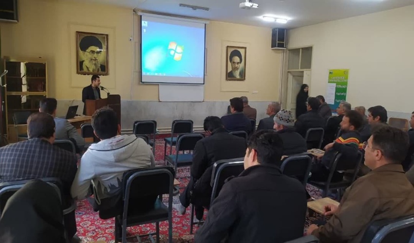 برگزاری دوره آموزشی قوانین و مقررات منابع طبیعی در شهرستان ساوه 