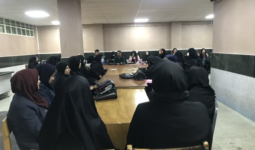 نشست هماهنگی و توجیهی اجرای طرح شهید مرادی هر مدرسه یک نهالستان در شهرستان شازند