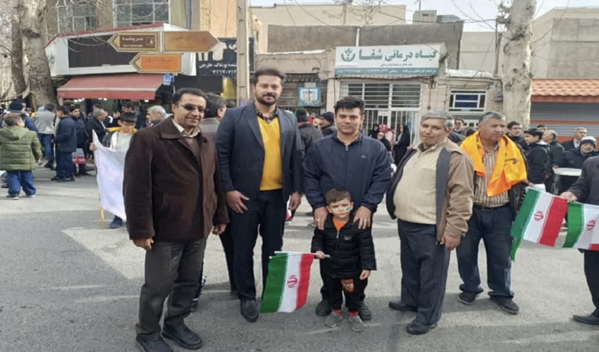 حضور رئیس و کارکنان اداره منابع طبیعی و آبخیزداری شهرستان محلات در راهپیمایی 22 بهمن