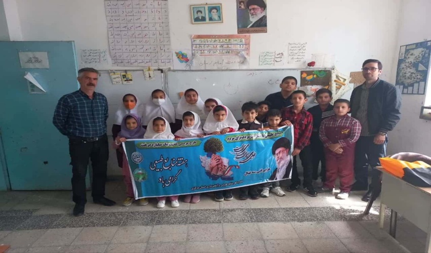 برگزاری دوره آموزشی کاشت بذر سرو خمره ای در خنداب 