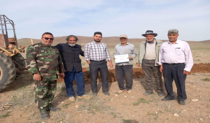 تعیین حدود مرز اراضی ملی و مستثنیات پلاک آبدراز روستای کوشکک آشتیان