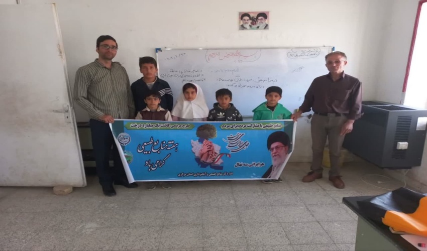 برگزاری دوره آموزشی کاشت بذر سرو خمره ای در شهرستان خنداب 