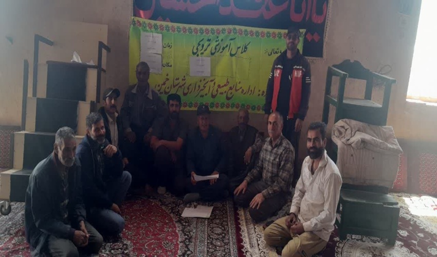 برگزاری دوره آموزشی و ترویجی ویژه  دامداران و بهره برداران  شهرستان خمین