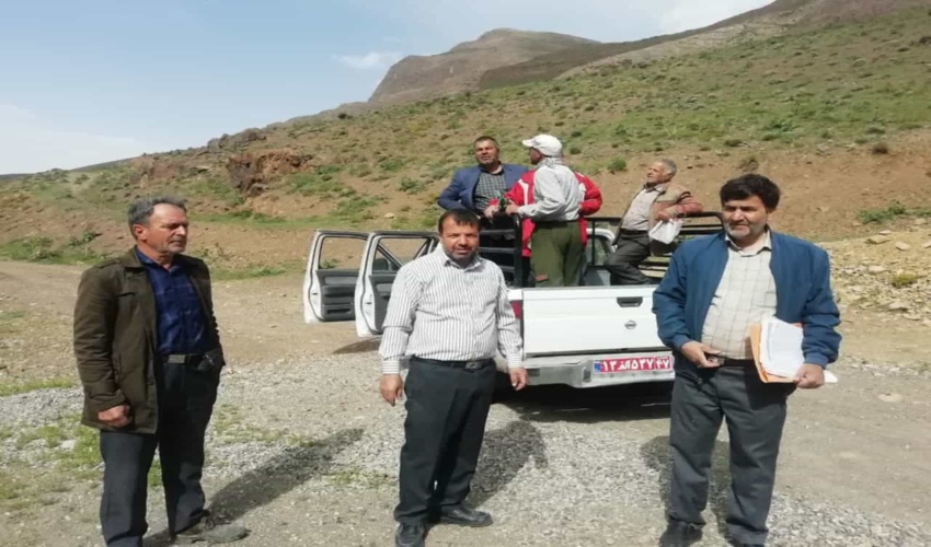 بررسی مشکلات و مسائل مرز ثبتی سامان های عرفی کوه آشتیان و آهو