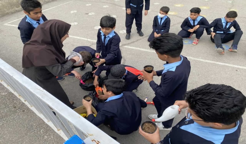 برگزاری دوره ی آموزشی ترویجی همیار طبیعت  در شهرستان محلات 