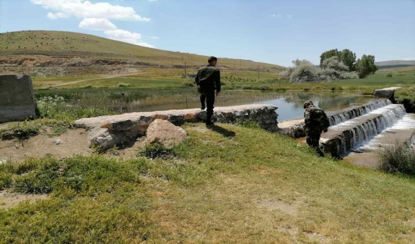 گشت و نظارت بر سازه های آبخیزداری شهرستان شازند