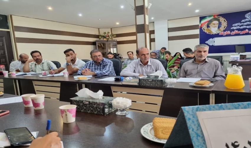 برگزاری جلسه آموزشی ویژه مجریان و بهره برداران در شهرستان شازند