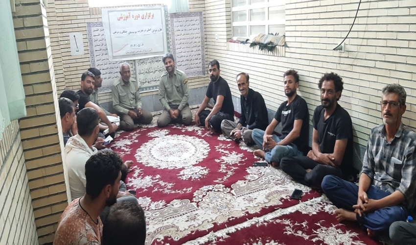 عیادت از جنگلبانان مصدوم شهرستان شازند