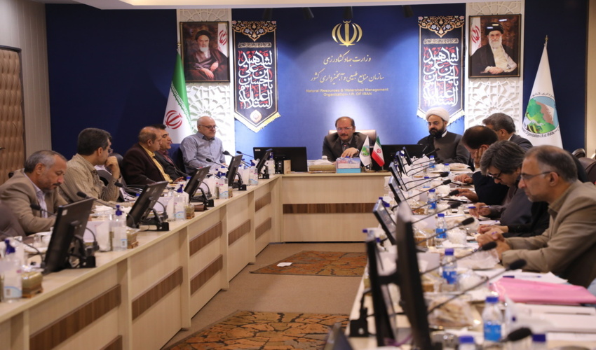 عملیات اطفای حریق در مراتع شهرستان خنداب