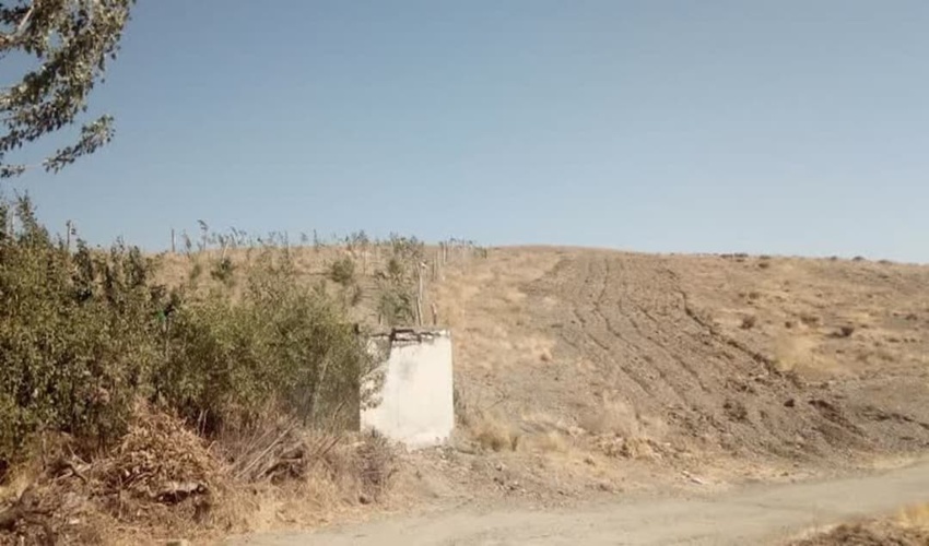 بررسی شخم و شیار در مراتع روستای باجگیران شهرستان شازند 