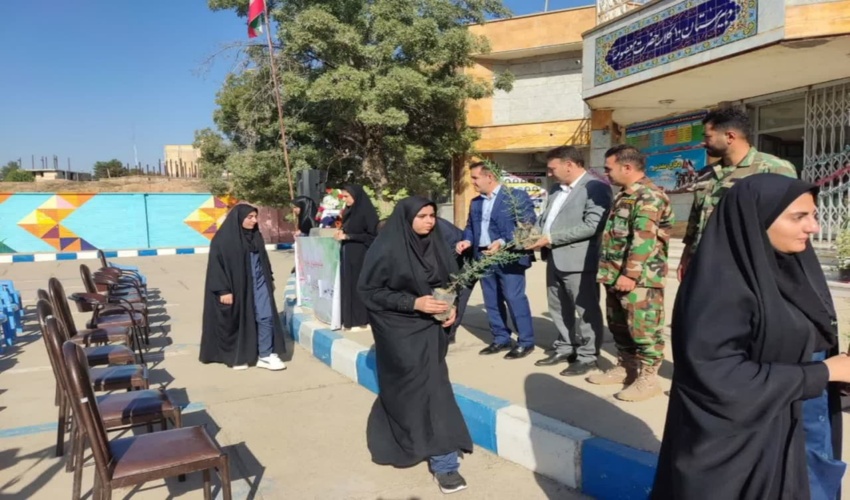 گشت و مراقبت مامورین یگان حفاظت منابع طبیعی از اراضی ملی پلاک طیب آباد خمین