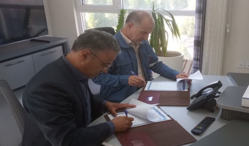 انعقاد تفاهم‌نامه همکاری منابع طبیعی و آبخیزداری استان مرکزی با پالایشگاه نفت امام خمینی (ره) شازند 