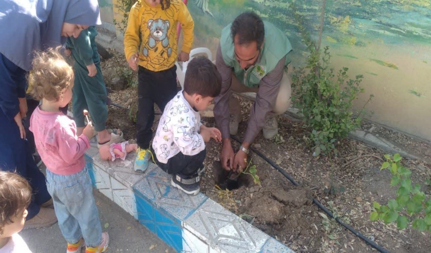 آشنایی 20 کودک کمیجانی با مفاهیم و اصول منابع طبیعی