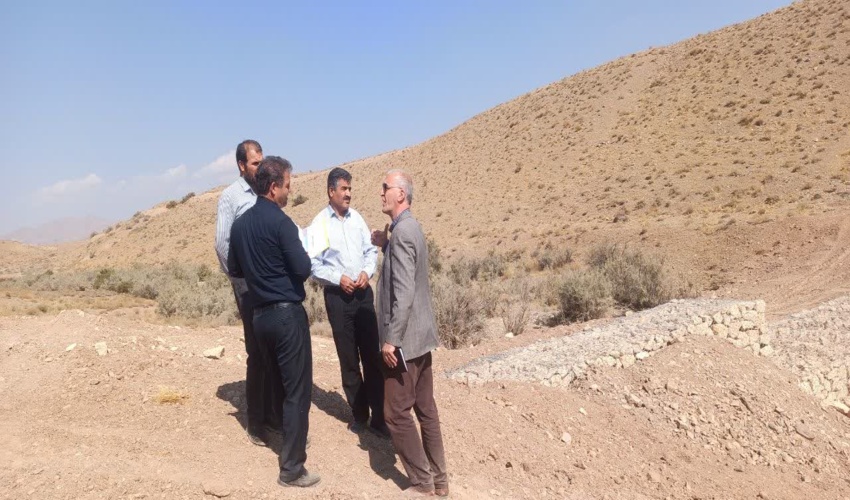 بازدید گروه نظارت و ارزشیابی سازمان منابع طبیعی از پروژه های آبخیزداری شهرستان دلیجان