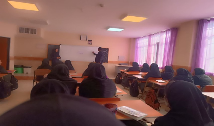 برگزاری دوره آموزشی کاشت بذر در مدرسه پریدخت شهرستان خمین