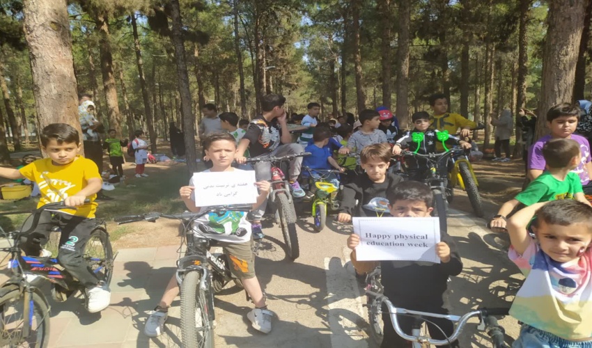 غرس 20 اصله نهال سنجد در ساوه