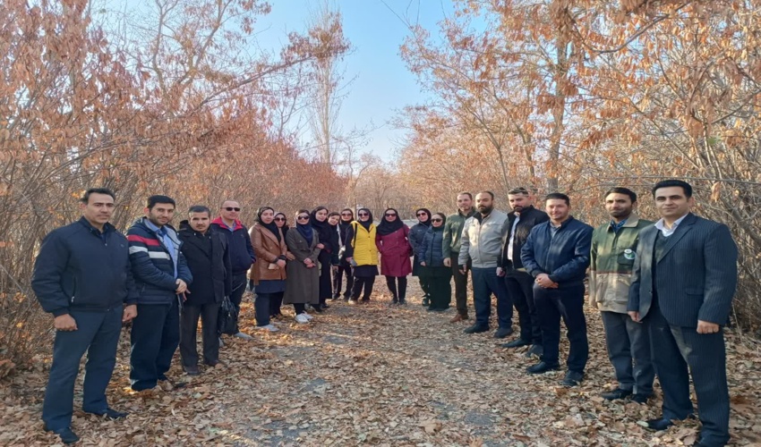 بازدید پرسنل پایگاه دکتر شادپور از نهالستان شهید رجایی اراک