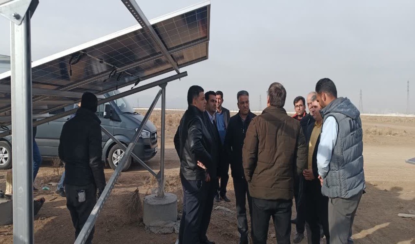 بازدید مدیرکل منابع طبیعی و آبخیزداری نیروگاه خورشیدی زرندیه