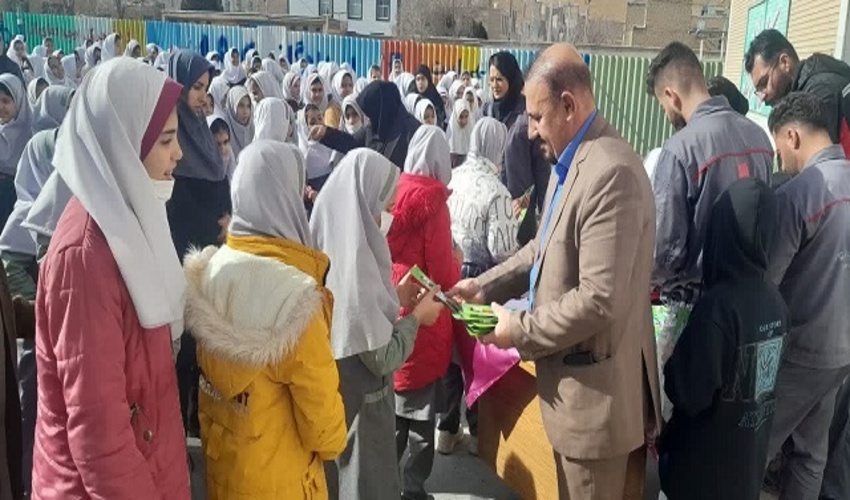 کاشت نهال به مناسبت روز غزه در خمین