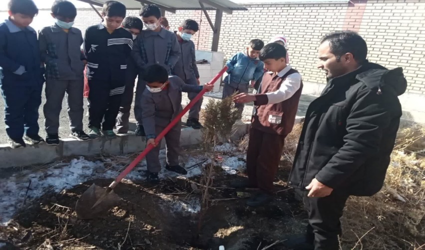 برگزاری دوره آموزشی منابع طبیعی در یکی از مدارس کمیجان