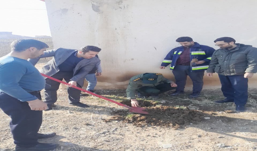 برگزاری پویش نهال کاری در پایگاه بسیج شهید مدنی خنداب