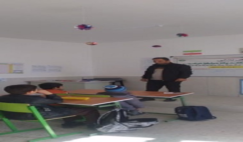 برگزاری دوره آموزشی منابع طبیعی در دبستان شهدای ولازجرد کمیجان