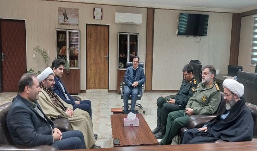 کاشت ۲۰ هکتار نهال در یک روز