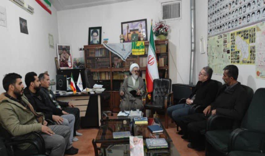 دیدار رییس و کارکنان اداره منابع طبیعی و آبخیزداری با امام جمعه تفرش