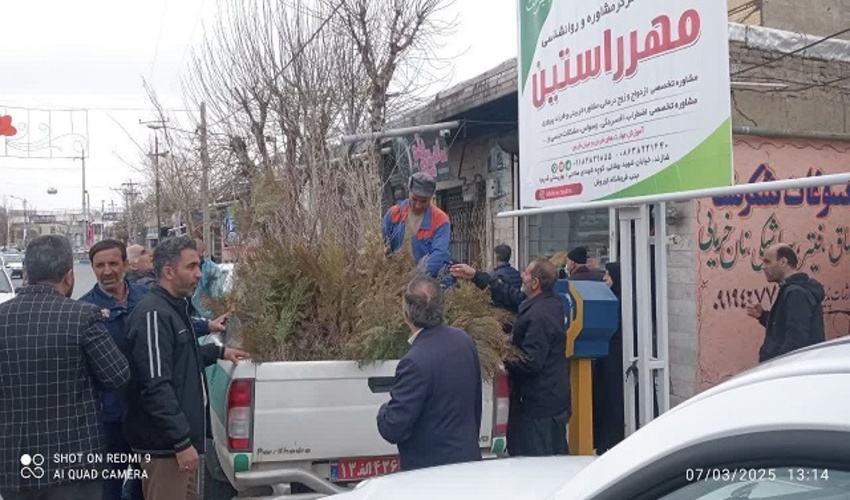 برگزاری میز خدمت منابع طبیعی و آبخیزداری در مصلی شازند